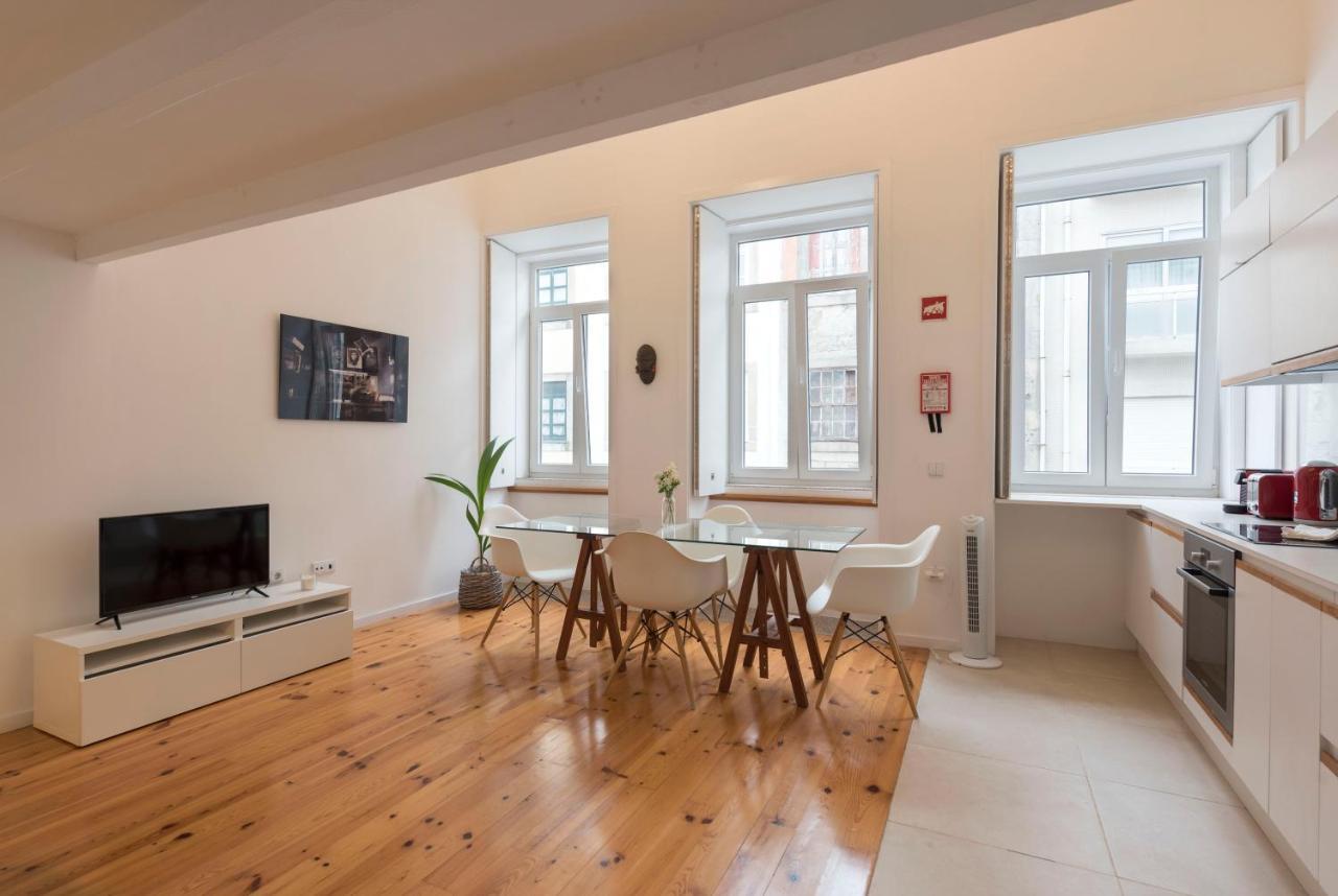 Apartment Art Mezannine With Garden Porto